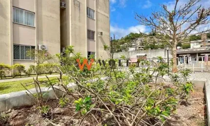 Apartamento com 2 quartos à venda na Rua Bertoldo Simão de Oliveira, 895, Universitários, Biguaçu por R$ 215.000