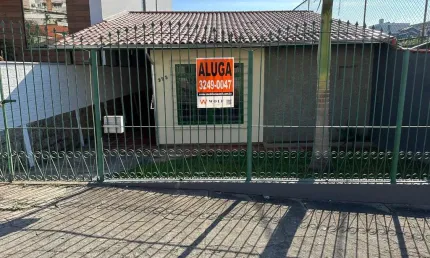Casa com 3 quartos para alugar na Rua Nossa Senhora do Rosário, 292, Jardim Atlântico, Florianópolis por R$ 3.500