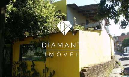 Casa com 5 quartos à venda na Avenida Eduardo Prado, Cavalhada, Porto Alegre por R$ 500.000