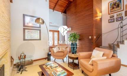 Casa com 3 quartos à venda na Avenida Cai, Cristal, Porto Alegre por R$ 1.350.000