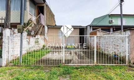 Casa com 1 quarto à venda na Rua José Matone, Hípica, Porto Alegre por R$ 136.000