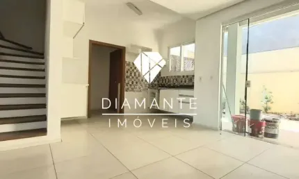 Casa em condomínio fechado com 3 quartos à venda na Rua Angico, Hípica, Porto Alegre por R$ 680.000
