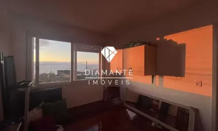 Apartamento com 3 quartos à venda na Avenida Guaíba, Vila Assunção, Porto Alegre por R$ 419.000