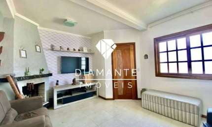 Casa com 3 quartos à venda na Rua Embira, Hípica, Porto Alegre por R$ 500.000
