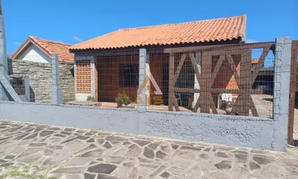 Casa com 3 quartos à venda na rua osvaldo aranha, 5015, nazaré, cidreira, 200 m2 por r$ 216.000