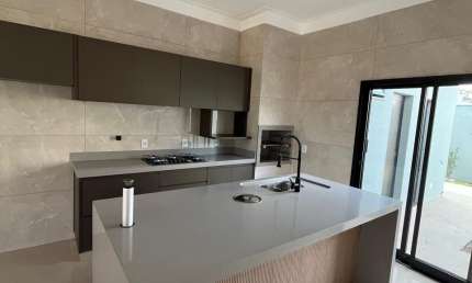 Residencial Fechado 03 dormitórios suíte área 275m²