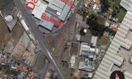 Terreno à venda na Avenida Rui Barbosa, 8000, Centro, São José dos Pinhais por R$ 699.900