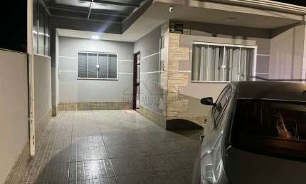 Casa com 4 quartos à venda na Rua Sandro Fialla, 476, Passauna, Araucária, 85 m2 por R$ 619.000