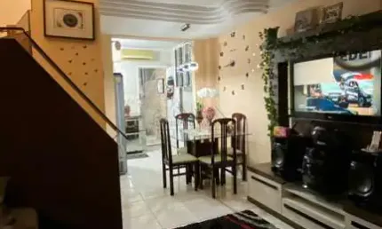 Casa com 2 quartos à venda na Rua Lenita Rosa Chella, 101, Cidade Industrial, Curitiba, 68 m2 por R$ 392.200