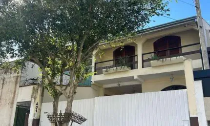 Casa com 4 quartos à venda na Rua Ciro de Castro, 401, Cidade Industrial, Curitiba por R$ 430.000