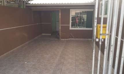 Casa com 3 quartos à venda na Rua Coronel Victor Agner Kendrick, 427, Sítio Cercado, Curitiba por R$ 400.000