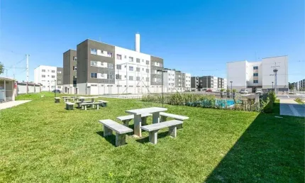 Apartamento com 2 quartos à venda na Rua Maria Joaquina Vaz, 721, Jardim Itaqui, Campo Largo por R$ 175.000