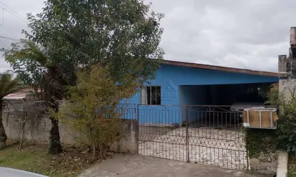 Casa com 2 quartos à venda na rua limeira, 64, jardim carmela, campo largo, 140 m2 por r$ 300.000