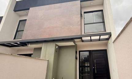 Geminado no Bairro Floresta- 3  dormitórios, suíte e ótima localização!