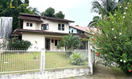 Casa com 3 quartos à venda no Costa e Silva, Joinville 