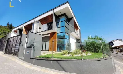 Casa com 3 quartos à venda no Saguaçu, Joinville 
