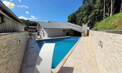 Casa com 3 dormitórios à venda, 160 m² por R$ 780.000,00 - Glória - Joinville/SC