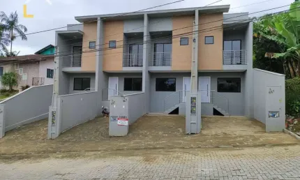 Casa com 2 suítes à venda, 103 m² por R$ 480.000 - Floresta - Joinville/SC