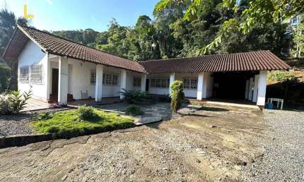 Casa em Condominio à venda no Boa Vista em Joinville, por R$ 2.300.000,00