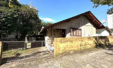 Terreno à venda no Atiradores em Joinville, por R$ 1.200.000