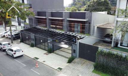 Casa com 3 dormitórios à venda, 186 m² por R$ 940.000,00 - Costa e Silva - Joinville/SC