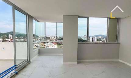 Cobertura com 3 dormitórios à venda, 129 m² por R$ 866.000,00 - Saguaçu - Joinville/SC