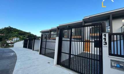 Casa com 2 dormitórios à venda, 64 m² por R$ 399.000,00 - Anita Garibaldi - Joinville/SC