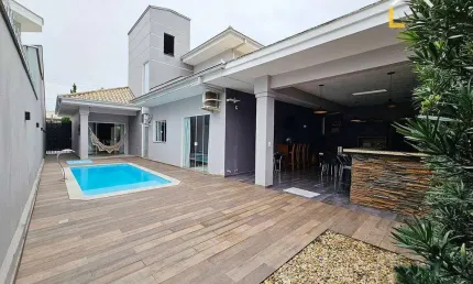 Casa com 4 dormitórios à venda, 247 m² por R$ 1.350.000,00 - Floresta - Joinville/SC