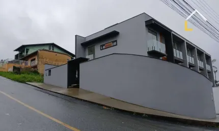Casa com 2 dormitórios à venda, 105 m² por R$ 649.000,00 - Santa Catarina - Joinville/SC