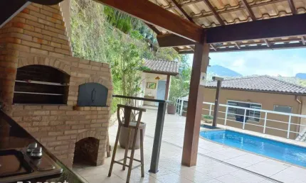 Asset Imóveis vende casa triplex de condomínio, 400m², com 4 suítes, por R$ 1.150.000 - Badu - Niterói/RJ