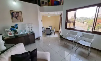 Asset Imóveis vende casa com 3 quartos (1suíte) , 262m², por R$ 650.000,00 - Sape - Niterói/RJ