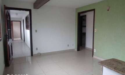Asset Imóveis vende sobrado com 3 quartos (1suíte c/ hidromassagem), 135m², por R$ 230.000 - São Gonçalo/RJ
