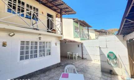 Asset Imóveis vende casa duplex com varanda e 3 quartos, 145m², por R$ 360.000  em Maria Paula