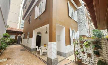 Asset Imóveis vende (2.200.000) e aluga (9.000) casa duplex, de 4 quartos (1suíte), 200m² - Icaraí