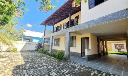 Asset Imóveis vende casa triplex com 6 quartos (4suítes), 340 m² por R$ 890.000 - Itaipu - Niterói/RJ
