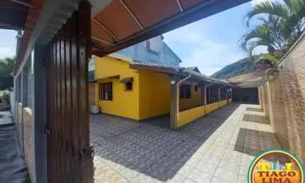 Casa para Venda em Caraguatatuba, Sumaré, 2 dormitórios, 1 suíte, 2 banheiros, 3 vagas