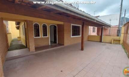 Casa para Venda em Caraguatatuba, Centro, 2 dormitórios, 2 banheiros, 2 vagas