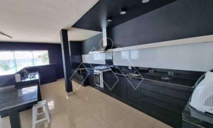 Casa comercial com 3 salas à venda na Rua Governador Valadares, 722, Andrade, Londrina