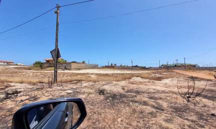 Terreno a 3 quarteirões da delegacia e supermercado pinheiros
