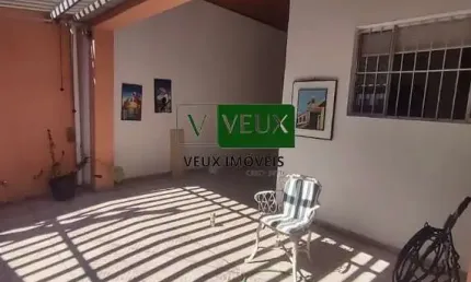 Casa com 3 quartos sendo 1 suíte no centro de Caraguatatuba
