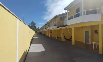 Excelente sobrado a venda  Aruan, Caraguatatuba, Condomínio possui piscina