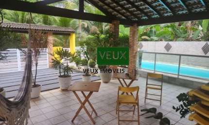 VENDO Casa dos Sonhos com Piscina e Área de Lazer no Condomínio Mar Verde, Próximo à Praia da Mococa