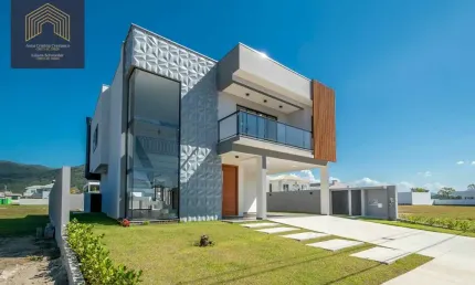 Casa com 4 quartos à venda no Santa Regina, Camboriú 