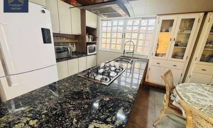 Casa com 4 quartos à venda na Rua 981, Centro, Balneário Camboriú