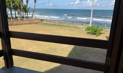Sobrado com 3 quartos a beira mar na região da terceira pedra