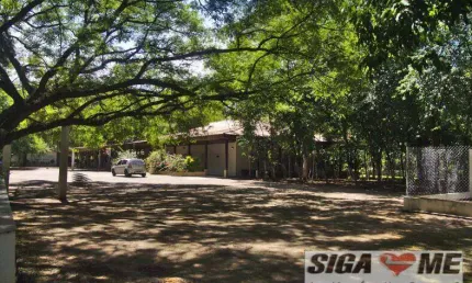 Terreno com 2 platôs prontos com área total de 41.729m² acesso a Anhanguera