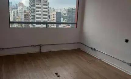 Conjunto comercial/locação ou venda ao lado  do metrô fradique coutinho