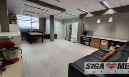 AV.STO AMARO LOCAÇÃO RES.OU COMER. 8 SALAS 2VGS 200M2  5.500,00  LADO METRÔ