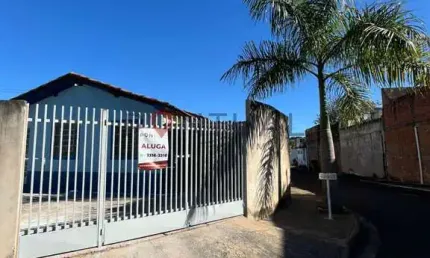 Casa para alugar em marília-sp no bairro jânio quadros.visite, negocie e alugue com a pontual imóveis uma das melhores imobiliárias em marília sp
