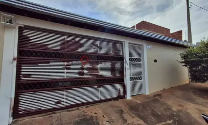 | casa para alugar ou comprar em marília. 3 quartos, 1 suíte, 250m².agende visita hoje!